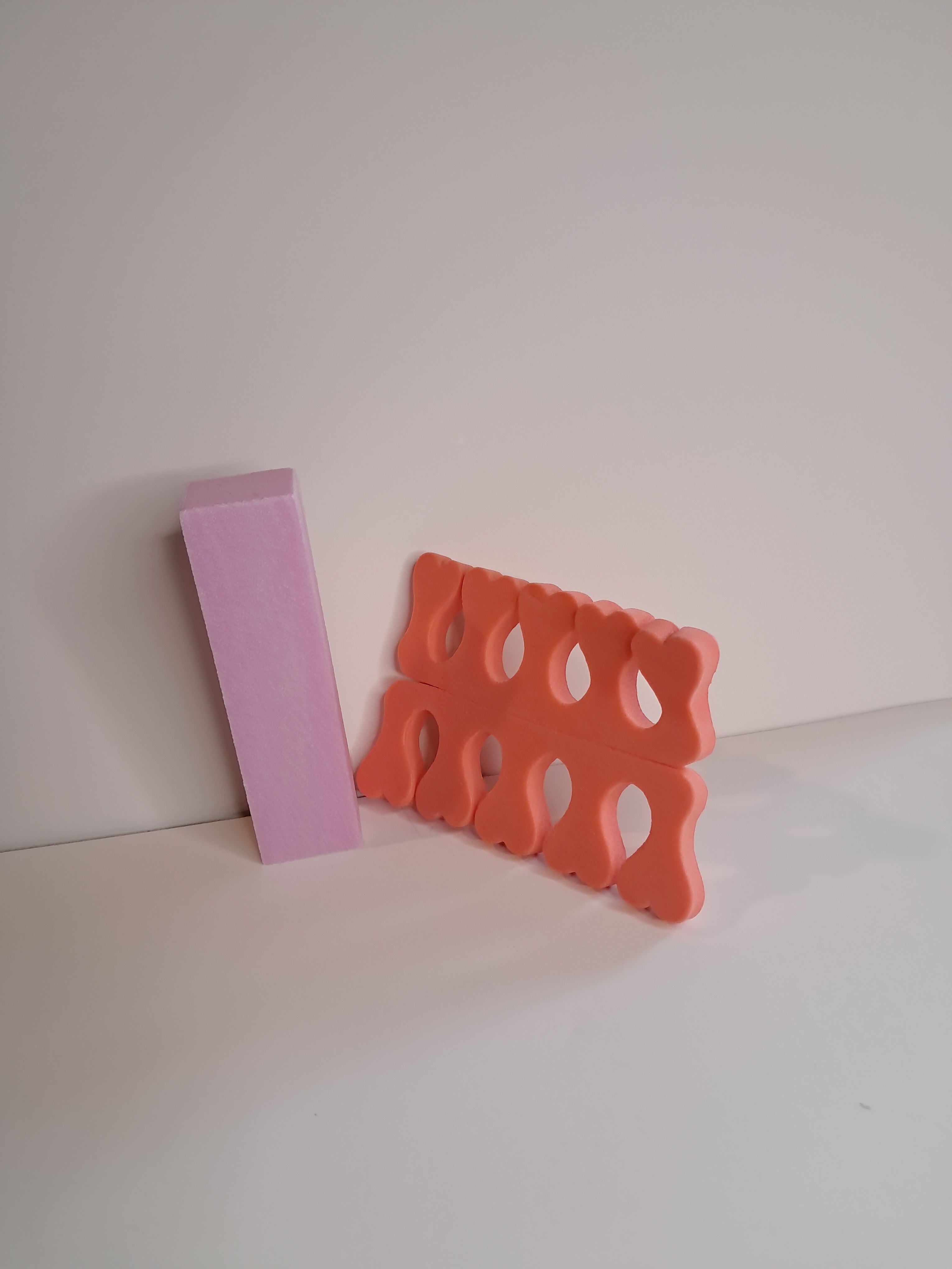Toe separator and file