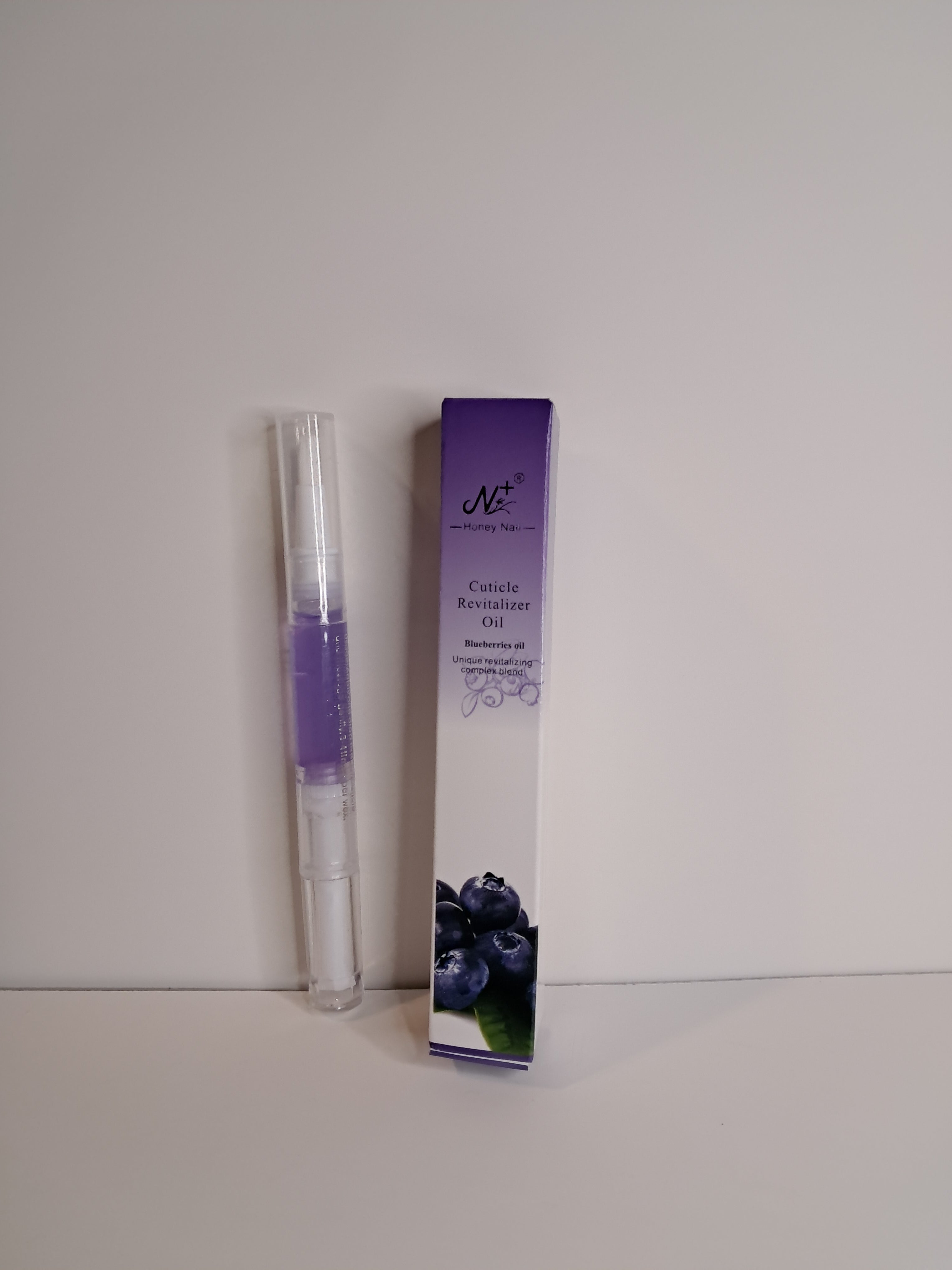 Cuticle oil 4